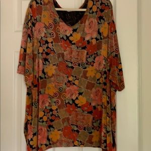 Slinky summer tunic from Vikki Vi (plus size)